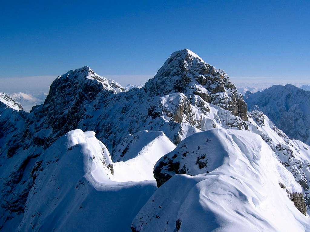 Jubiläumsgrat in Winter: The ridge is long