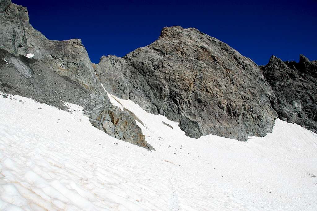 Col Tuckett and the summit ridge