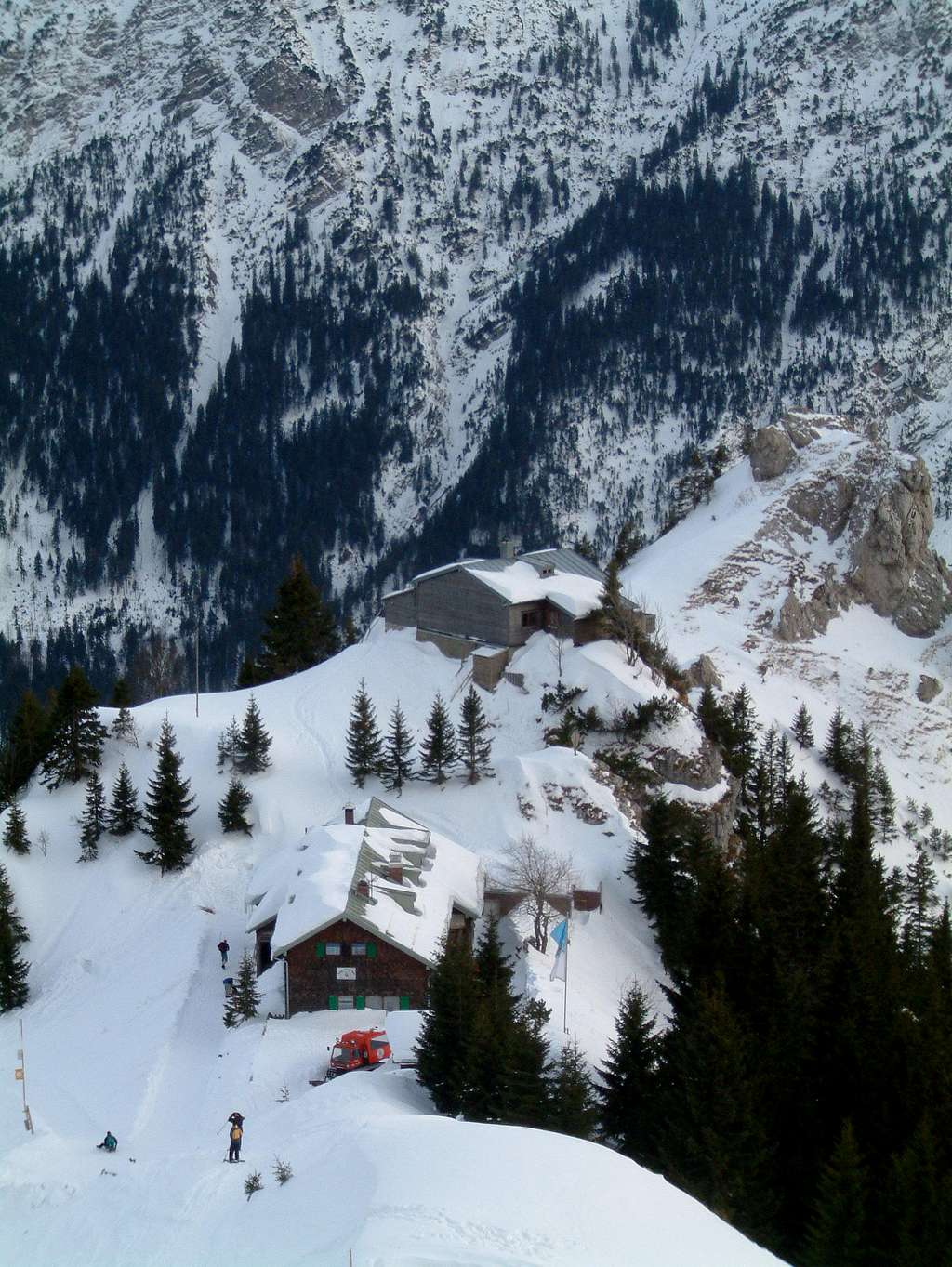 Purschling Haus Hutte Beneath the Teufelstattkopf