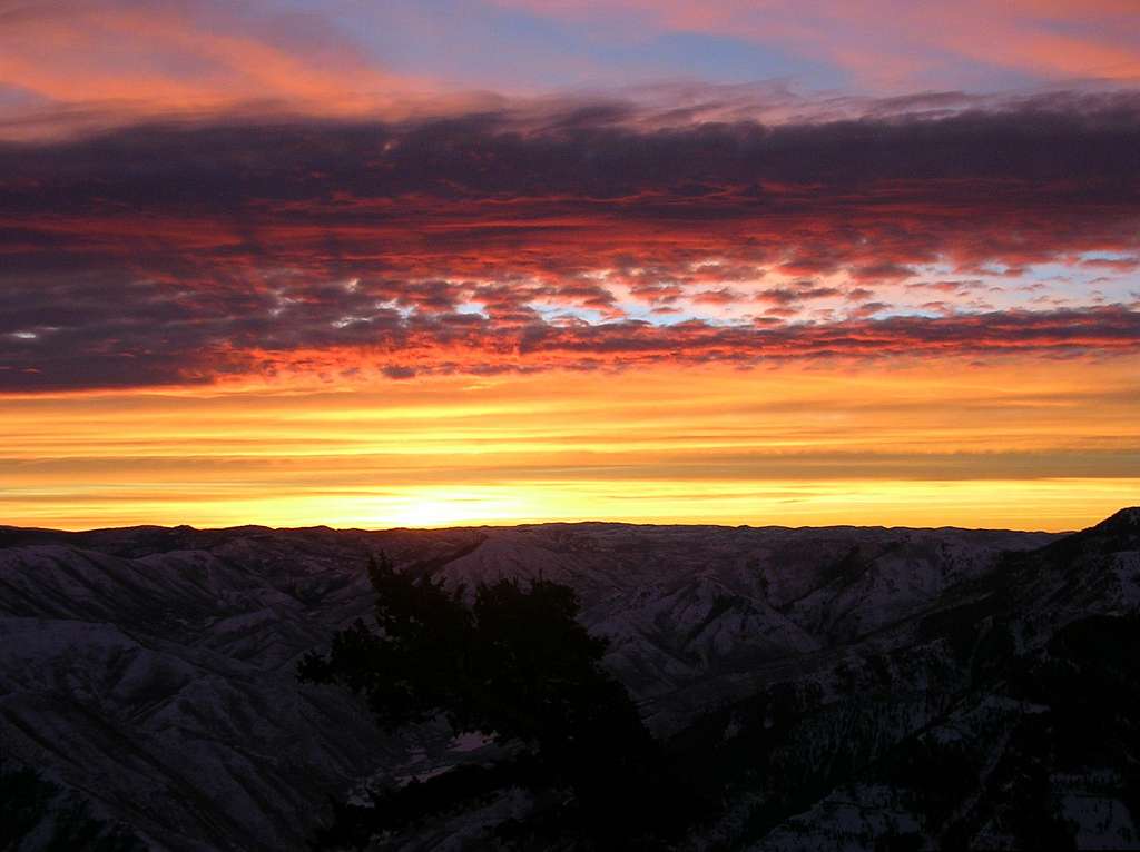 Sunrise from the SE Ridge