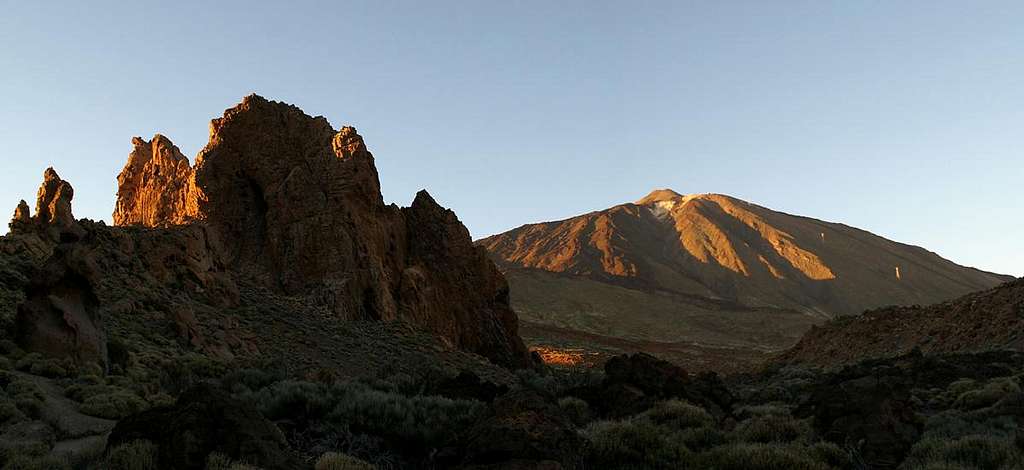 Teide during sunset as seen from the Roques de Garcia