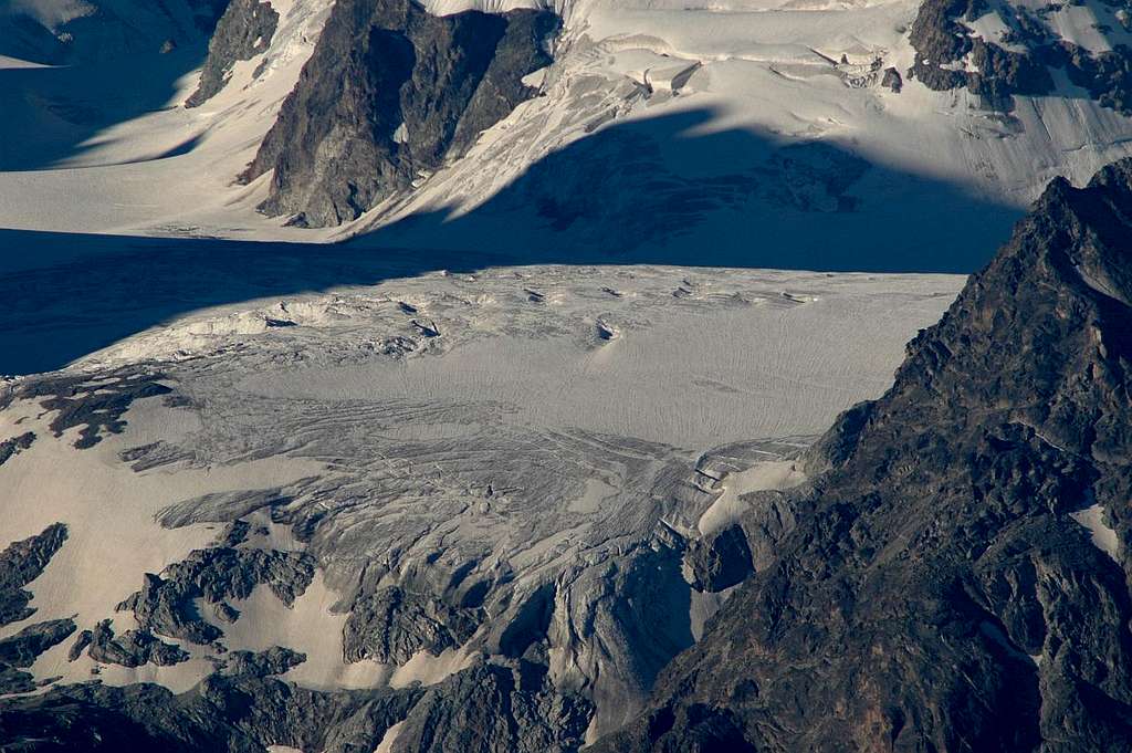Mont Collon glacier