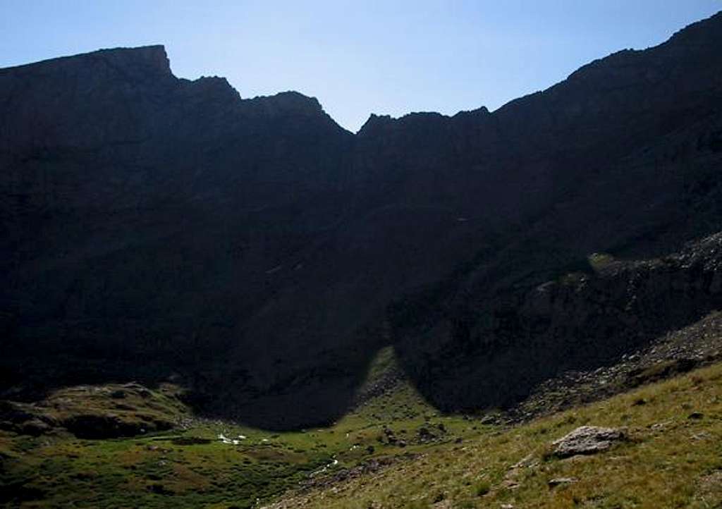 The imposing Sawtooth Ridge