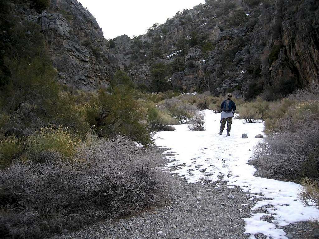 Entering Deadman Canyon