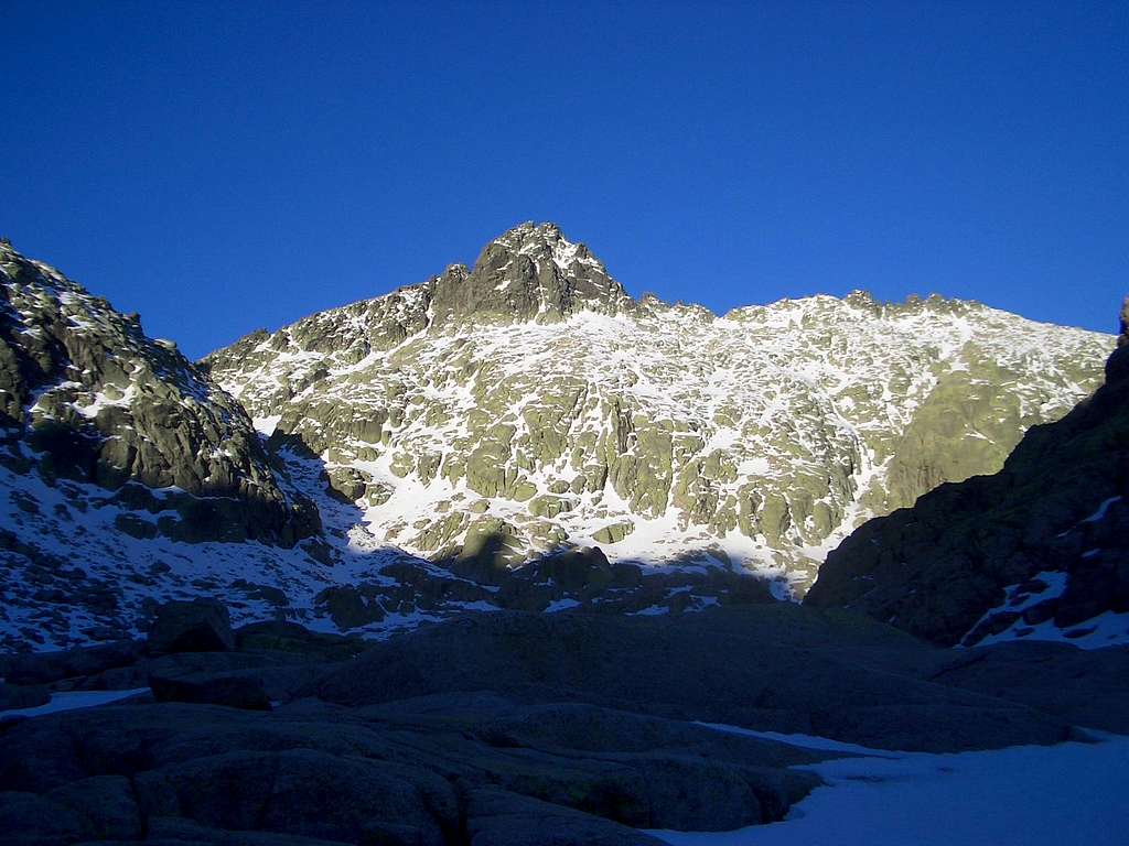 Almanzor (2592m)
