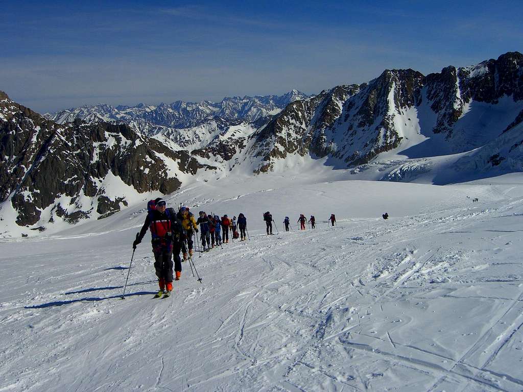 Crowded Ski route