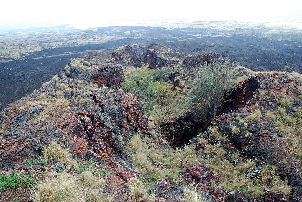 Puhia Pele - view of fissure