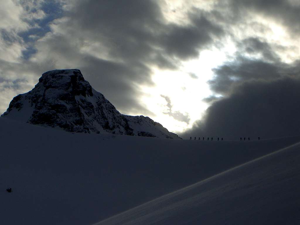 Mythic - Ski group on the ridge