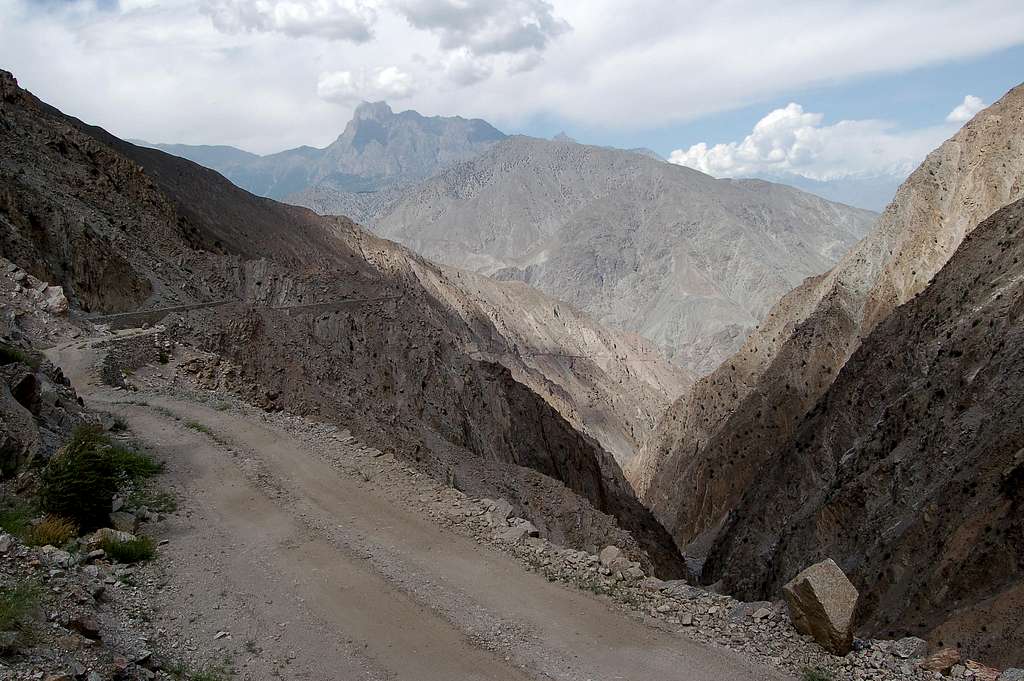 Jeep track from the KKH to Jhel