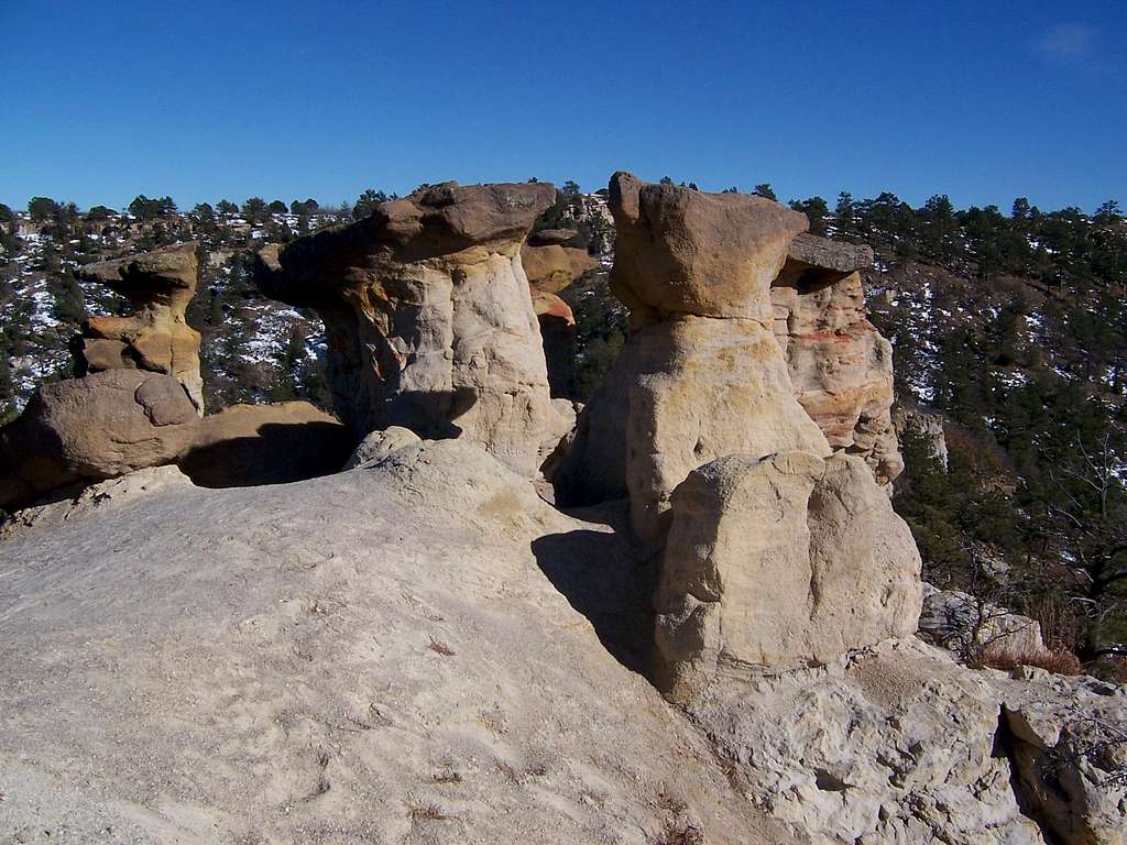 Rocks near summit of Pulpit Rock
