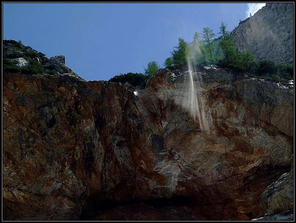 Cedca waterfall