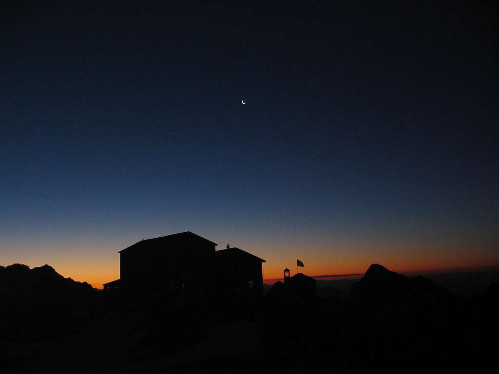 Sunrise with moon from Rifugio Guglielmina 2880mt