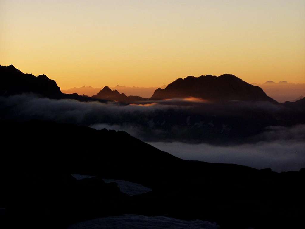 Sunrise from Col d'Olen