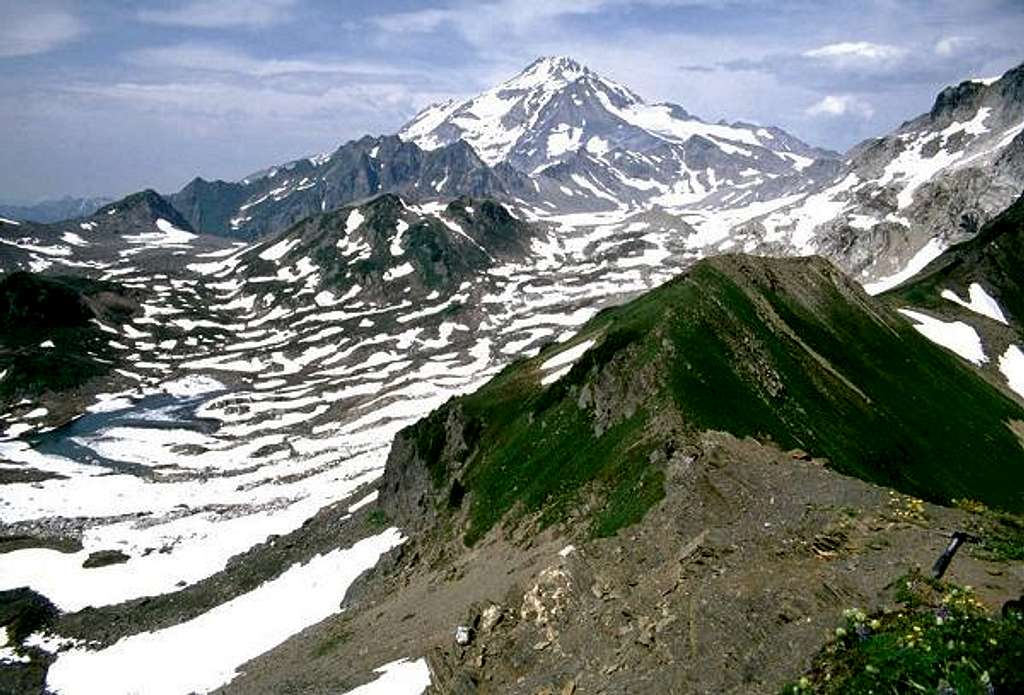 Glacier Peak from the south.