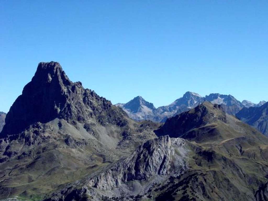 From the left: Midi d'Ossau...