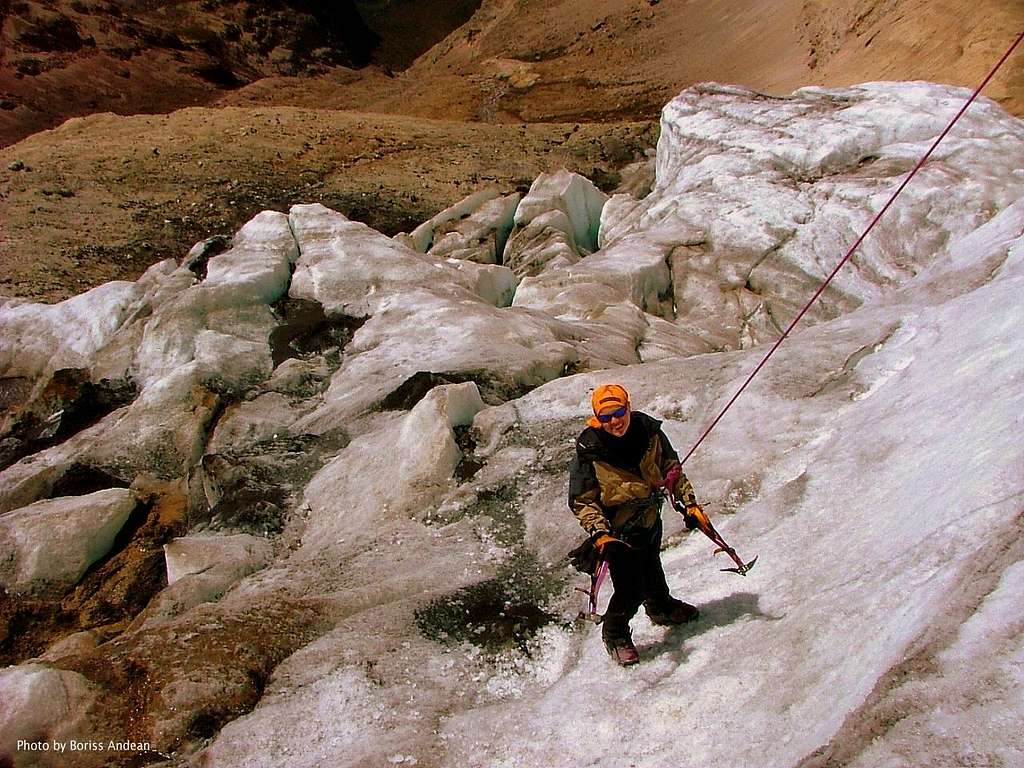 Cayambe, Glacier Practices. Feb. 2007.