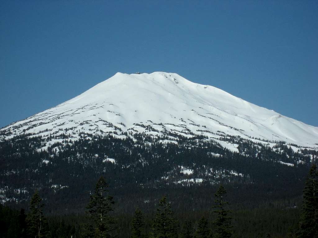 Mt Bachelor from the road