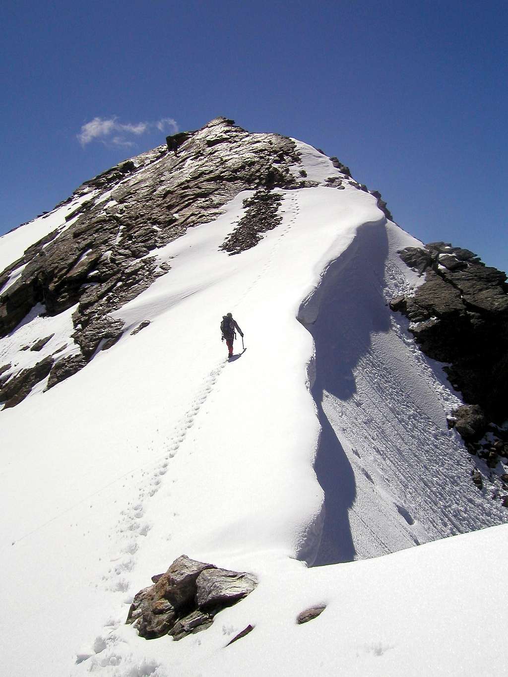 Climbing the ridge Monte Nevoso - Monte Magro