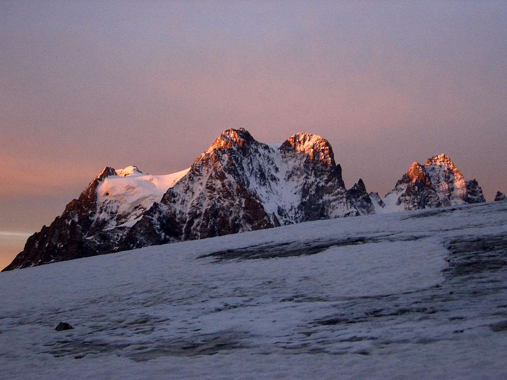 Pelvoux at Dawn (Alps-Ecrins)