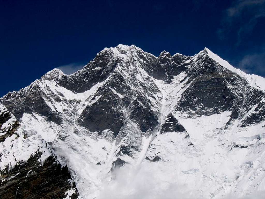 Lhotse as seen from Amphu Labsa pass