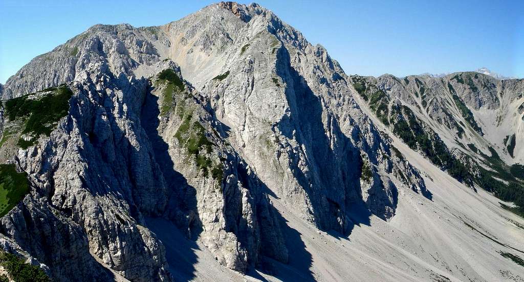 Hochstuhl (Stol) seen from the summit of Bielschitza (Svacica)