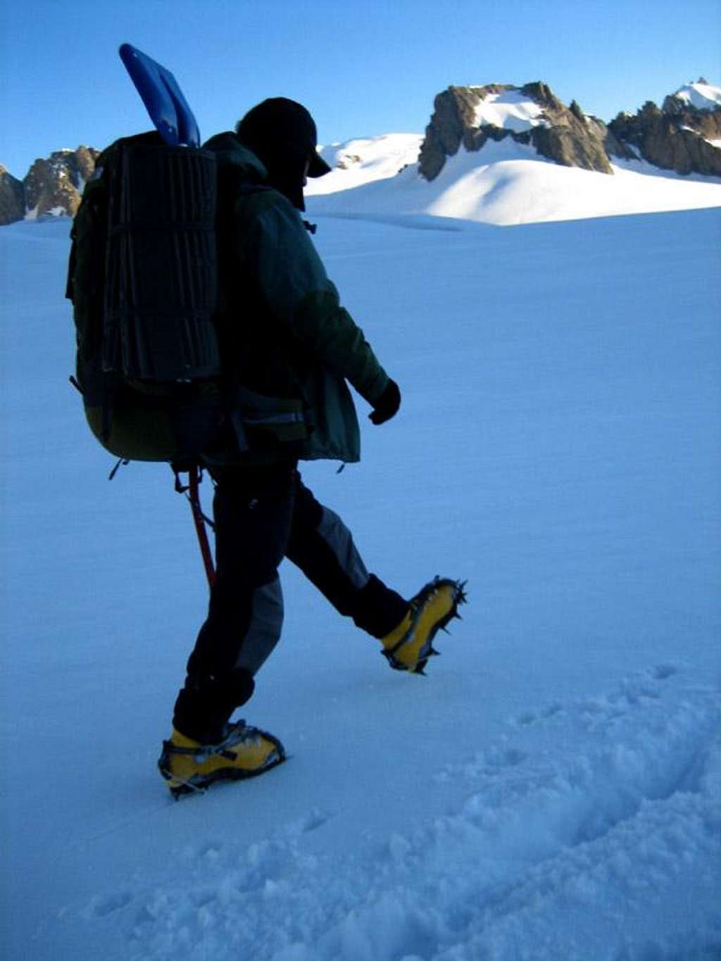 Keep walking on the Glacier du Geant