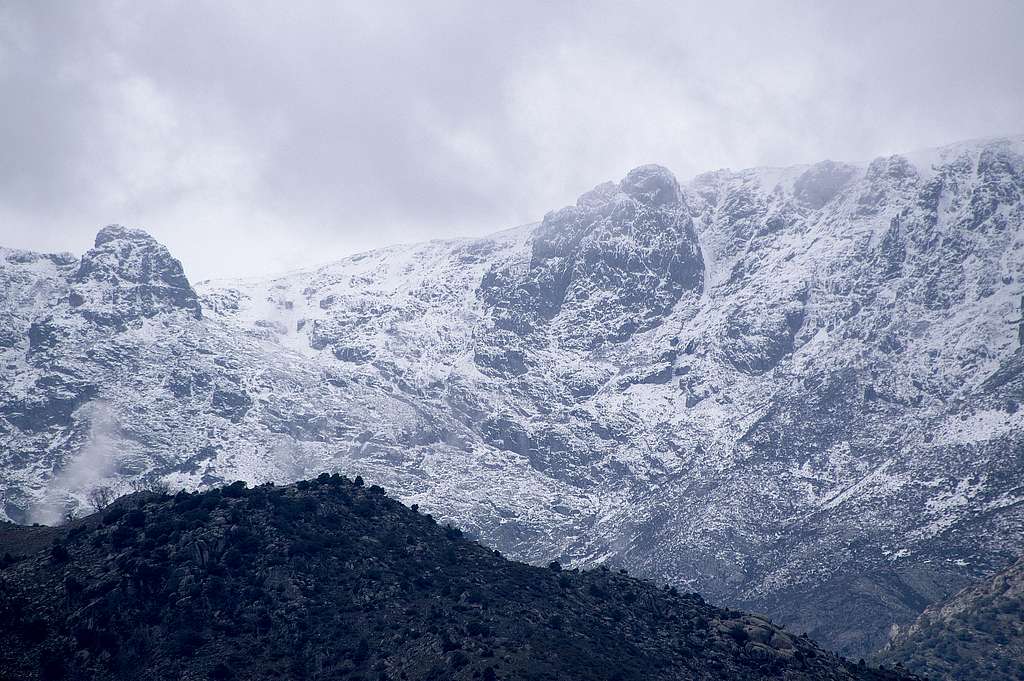 Winter conditions near Peña Chilla