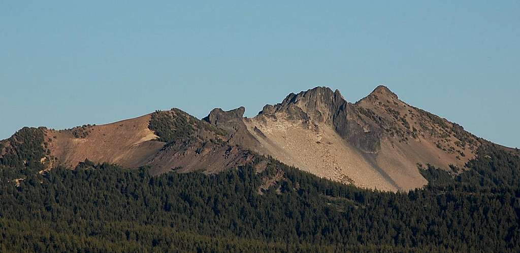Close up of Howlock Mountain from Cinnamon Butte