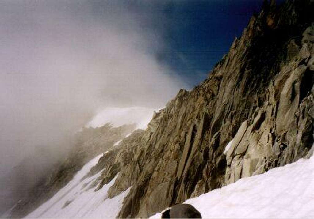 The summit-'grat' at 3300.