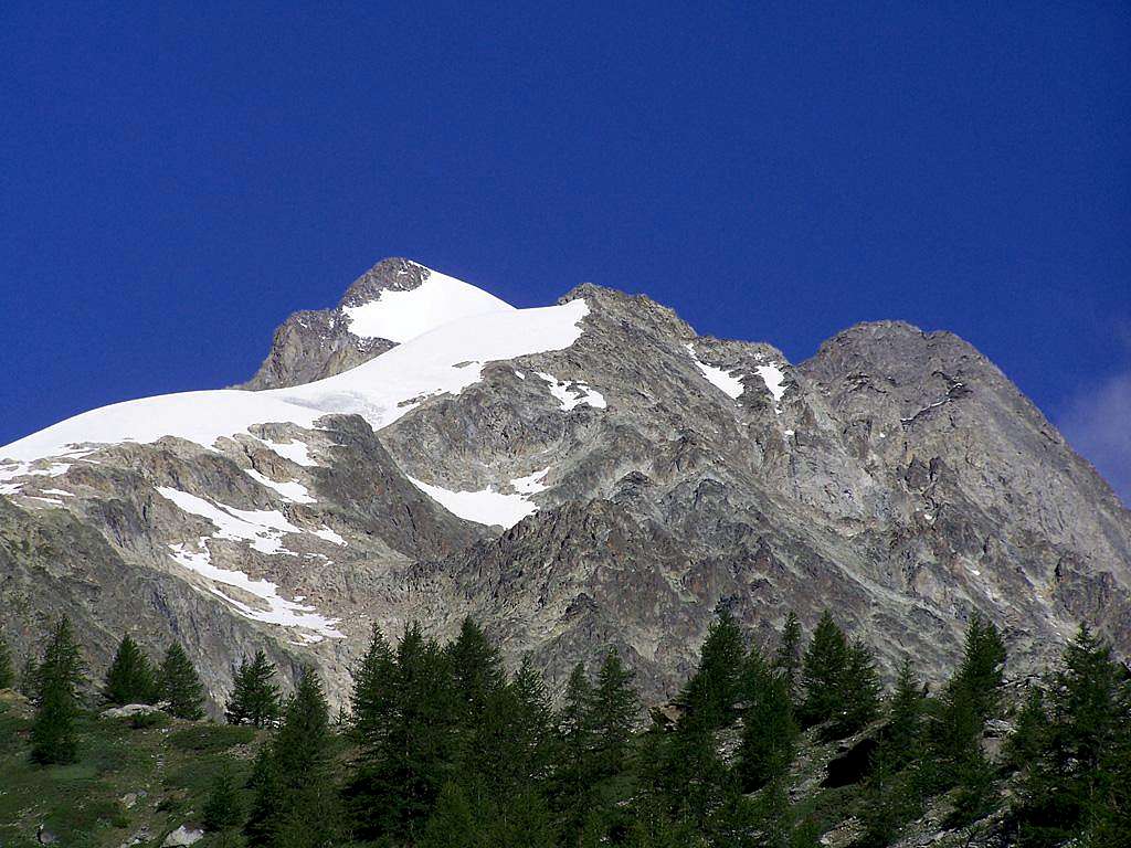 Aiguille de Trelatete and Petit Mont Blanc