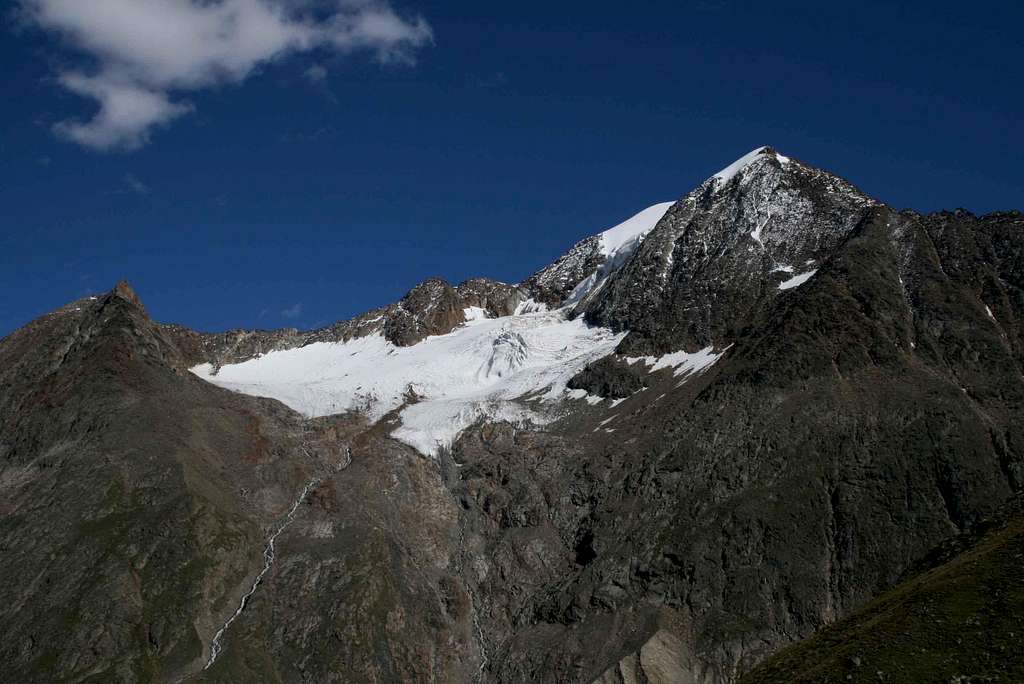 Peak above Martin-Busch-Hütte