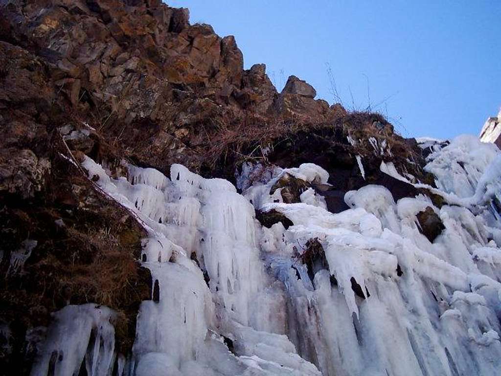 Icy rock in Sardabeh