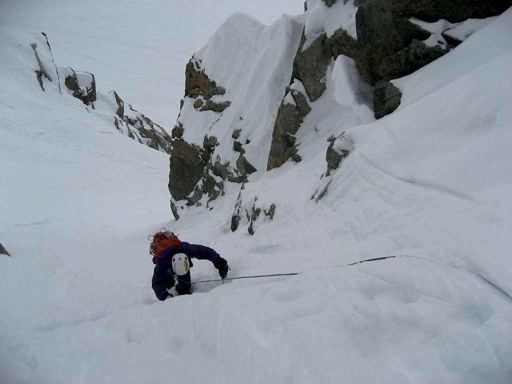 Halfway up the Arete de Cosmiques