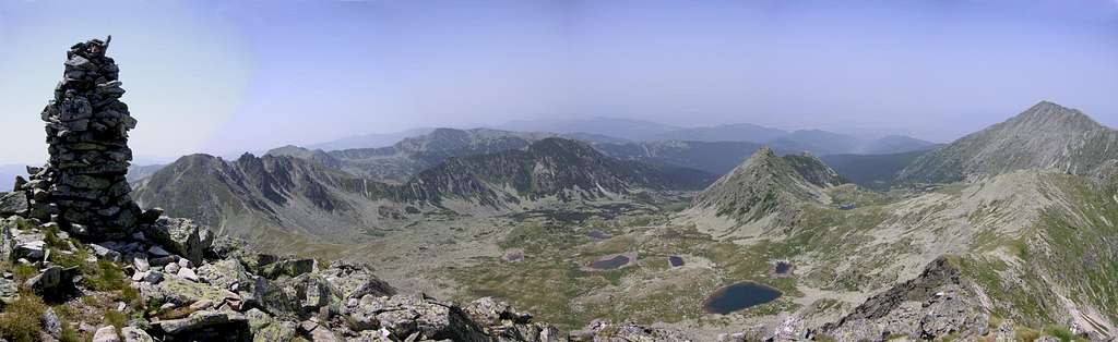 Northwest view from Păpuşa peak
