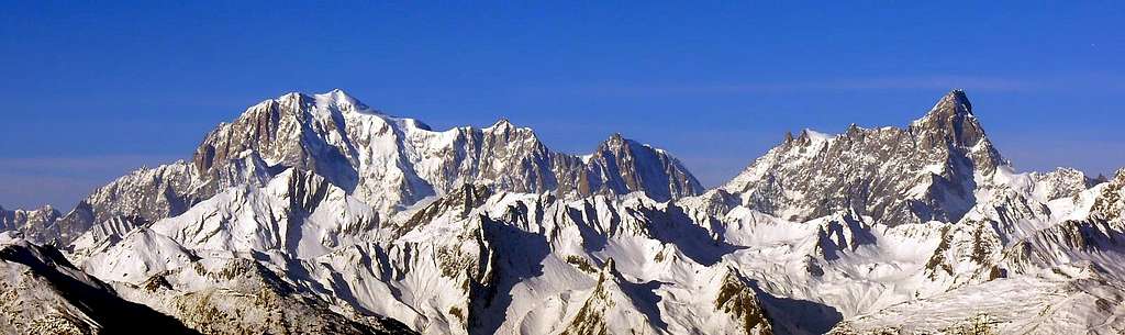 Il massiccio del Monte Bianco (4810m)