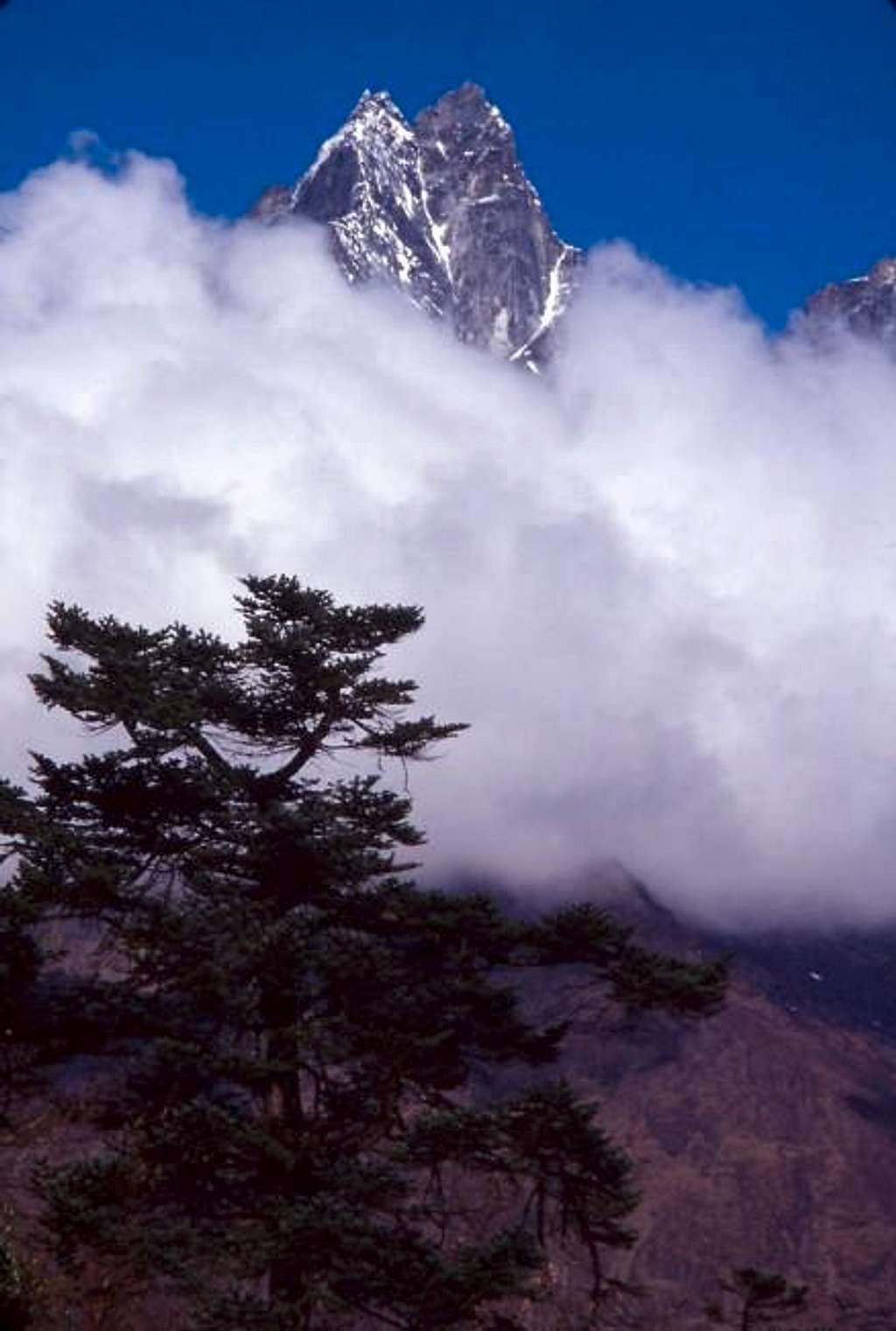 View from near to Tengboche...