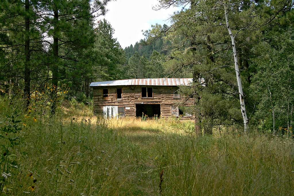 White Mountain Wilderness log building