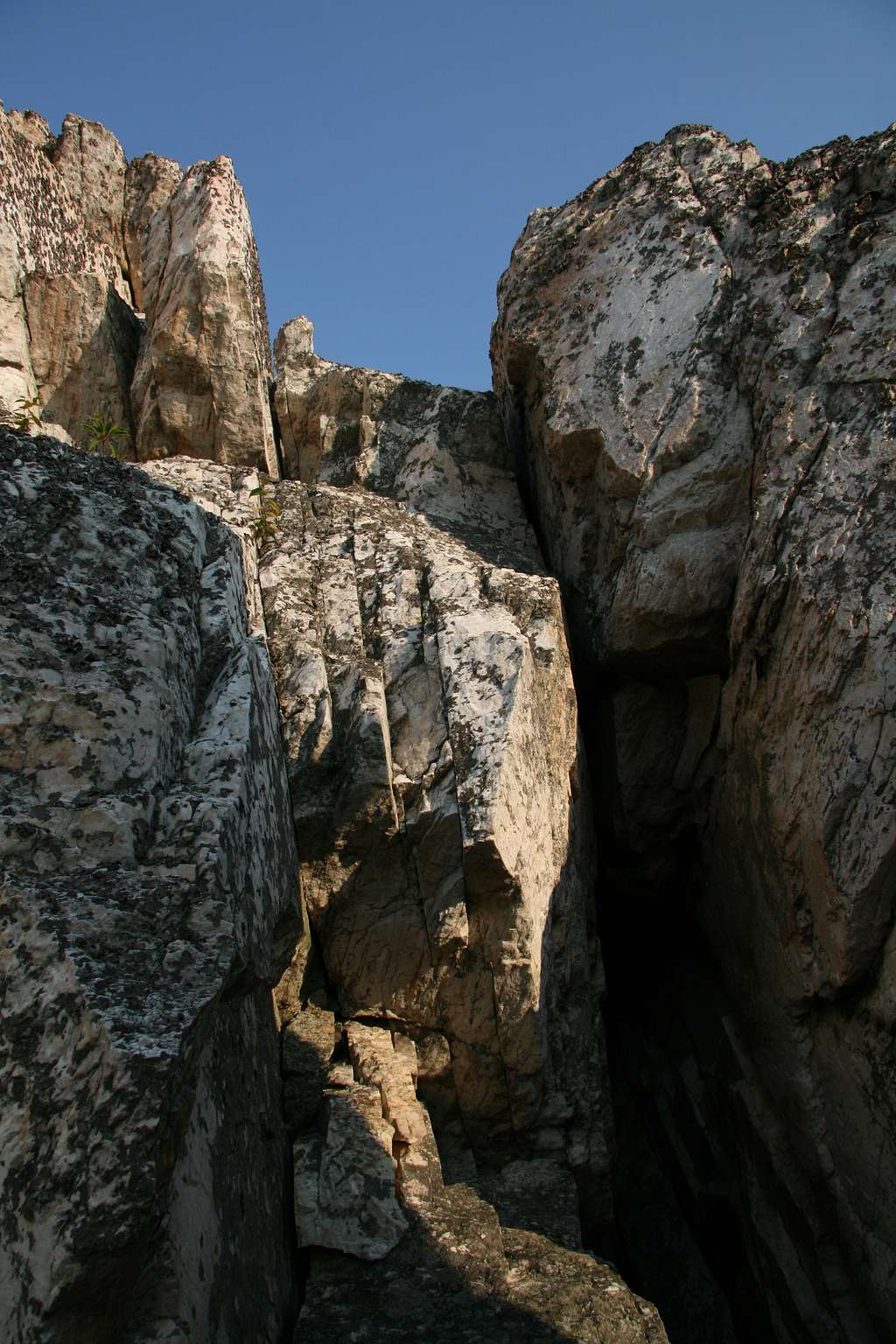 Calvary Rocks-- Scrambling 
