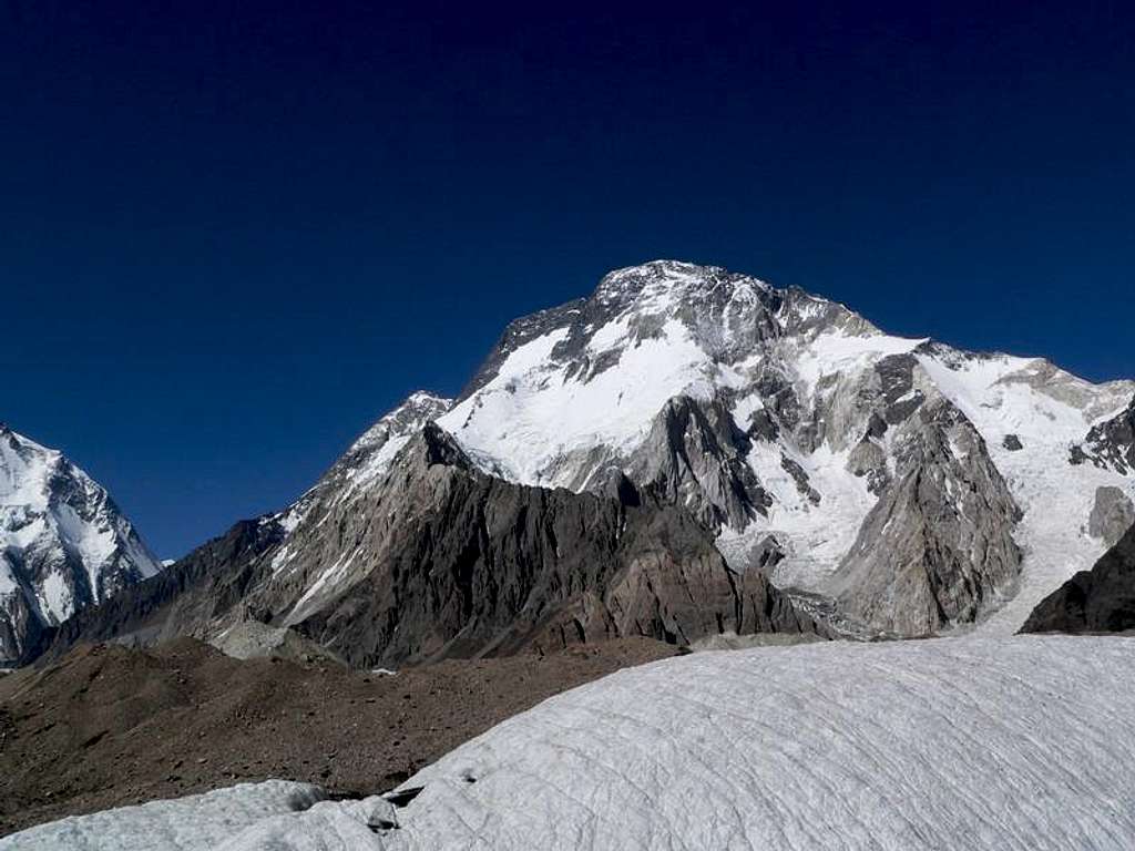 Broad Peak/Falcon Kangri, (8051m), Karakoram, Baltistan