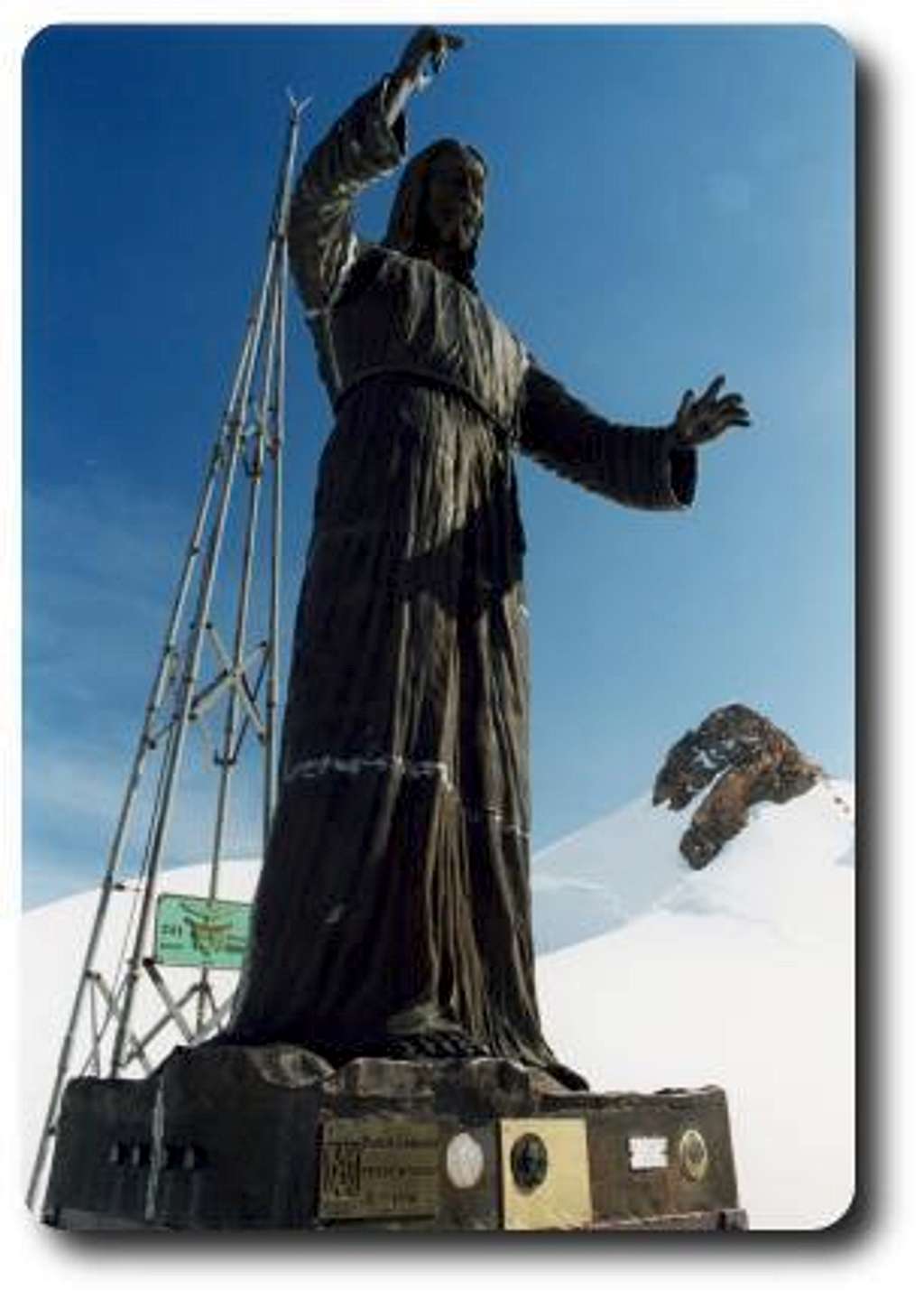 The statue Christo delle...