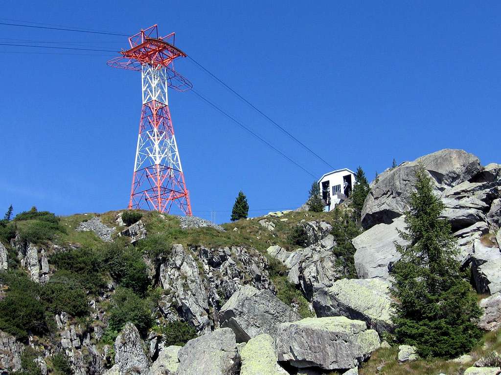 Near Lago Succotto