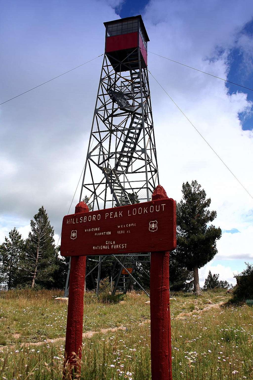 Hillsboro Peak lookout tower