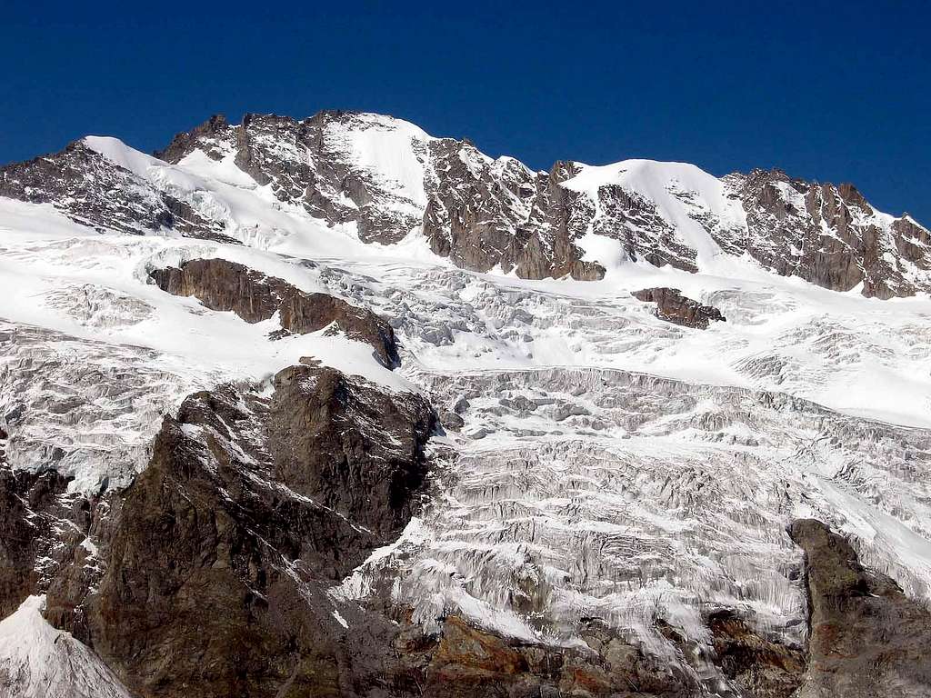 The east side of Gran Paradiso (Valnontey).