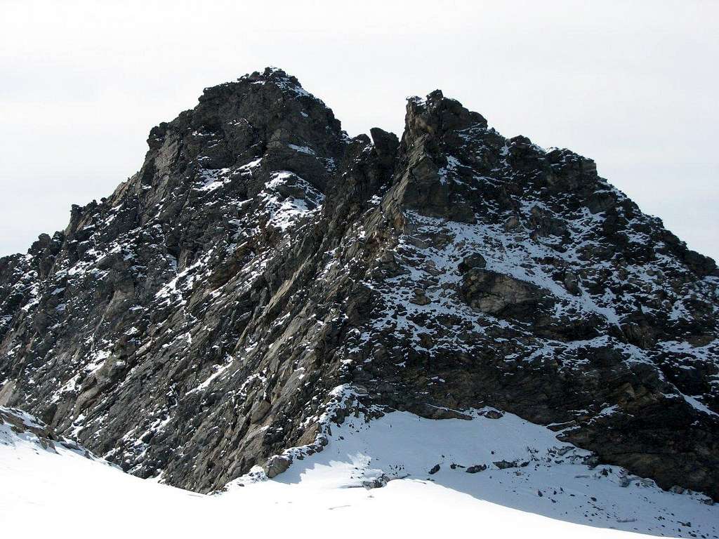 The wild north ridge of Grosser Happ, 3350m.
