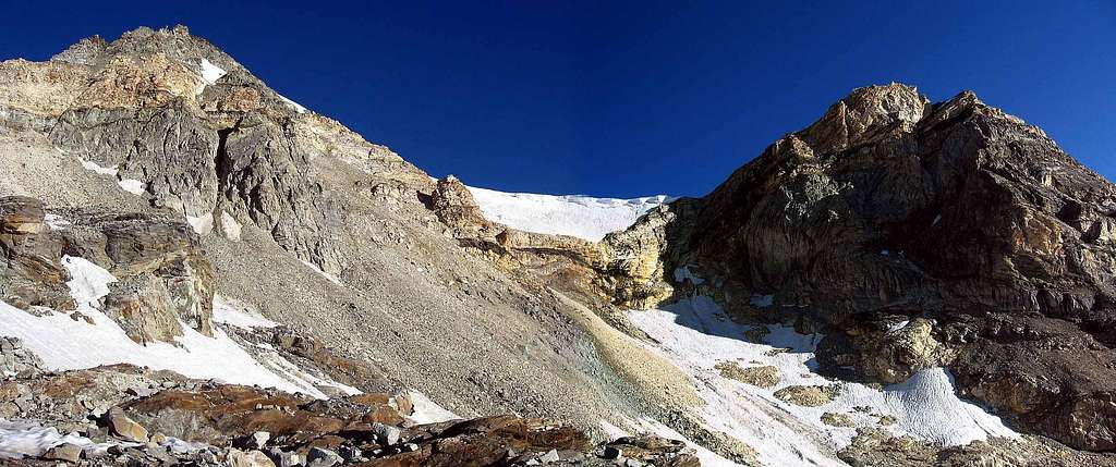 From left:Chàteau des Dames,Col des Dames and Mont Blanc du Creton.