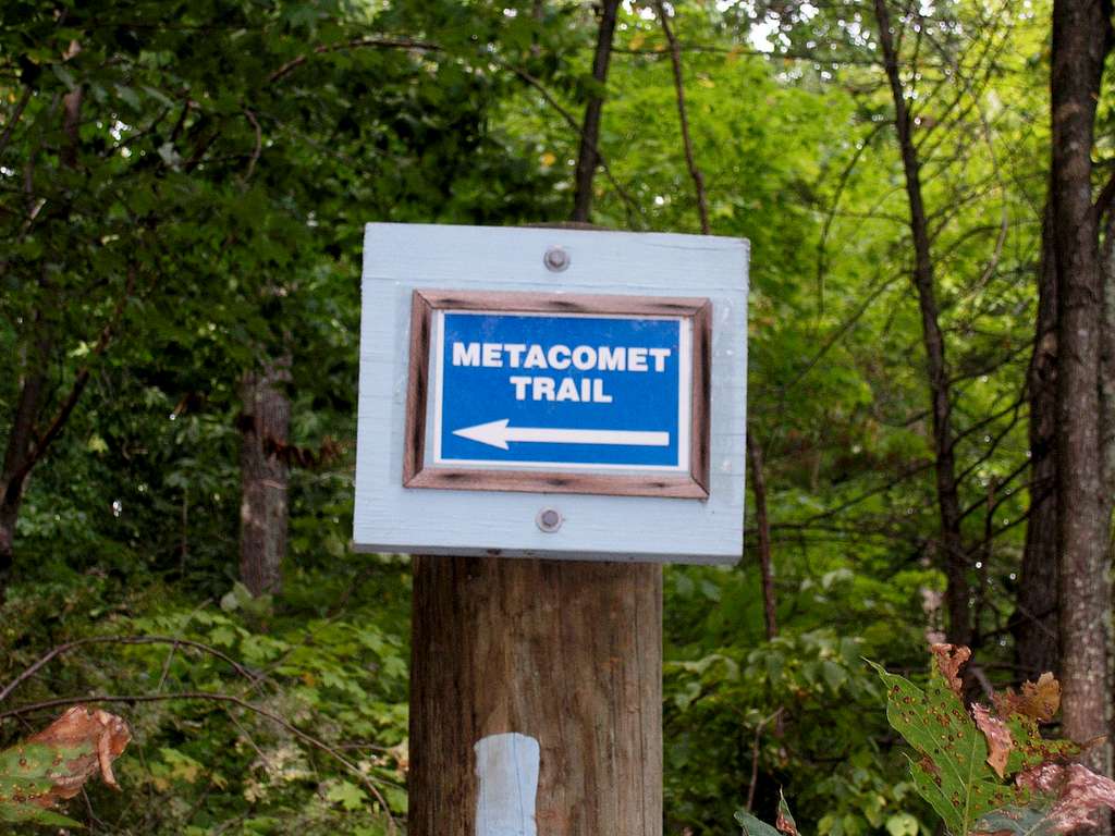 Metacomet Trail Sign