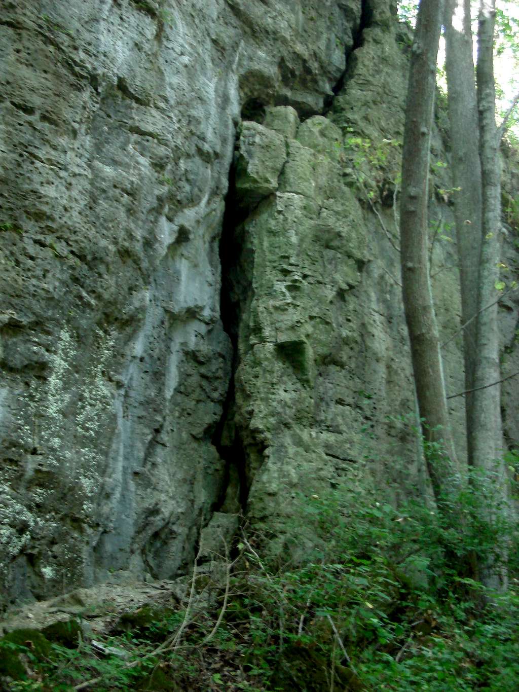 A view of Bong Crack