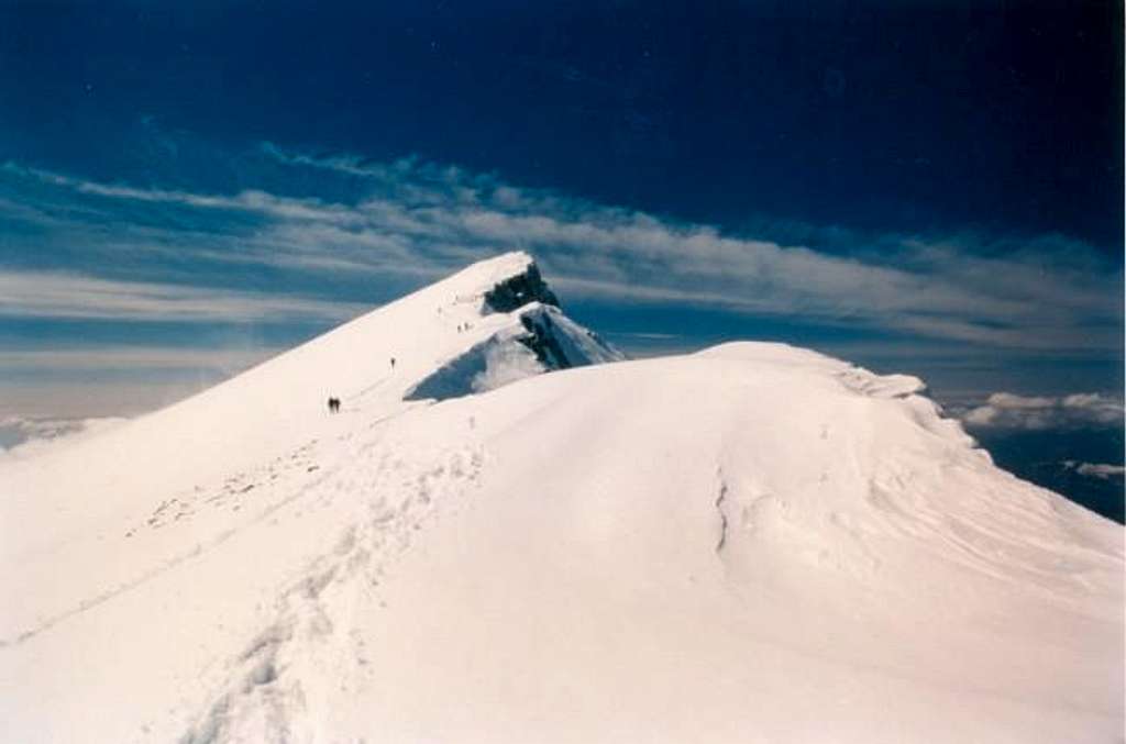Skolio peak (2911m)
March...