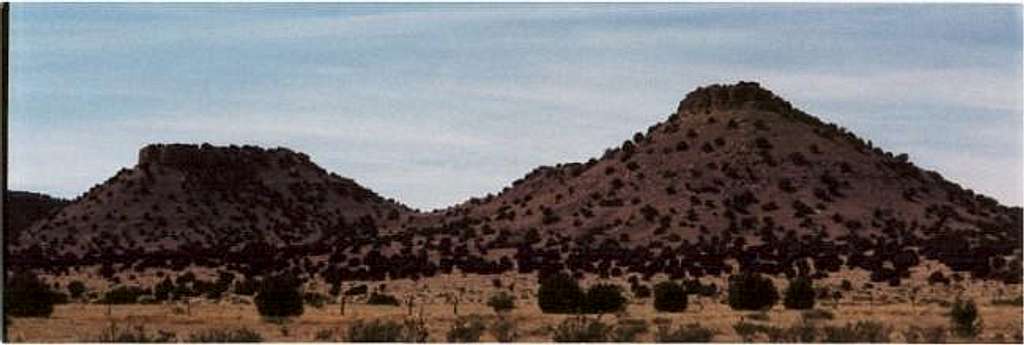 Mesas along the Black Mesa...