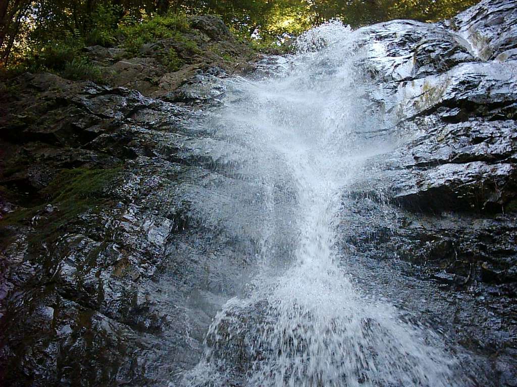 eselmahaleh waterfall-tonekabon